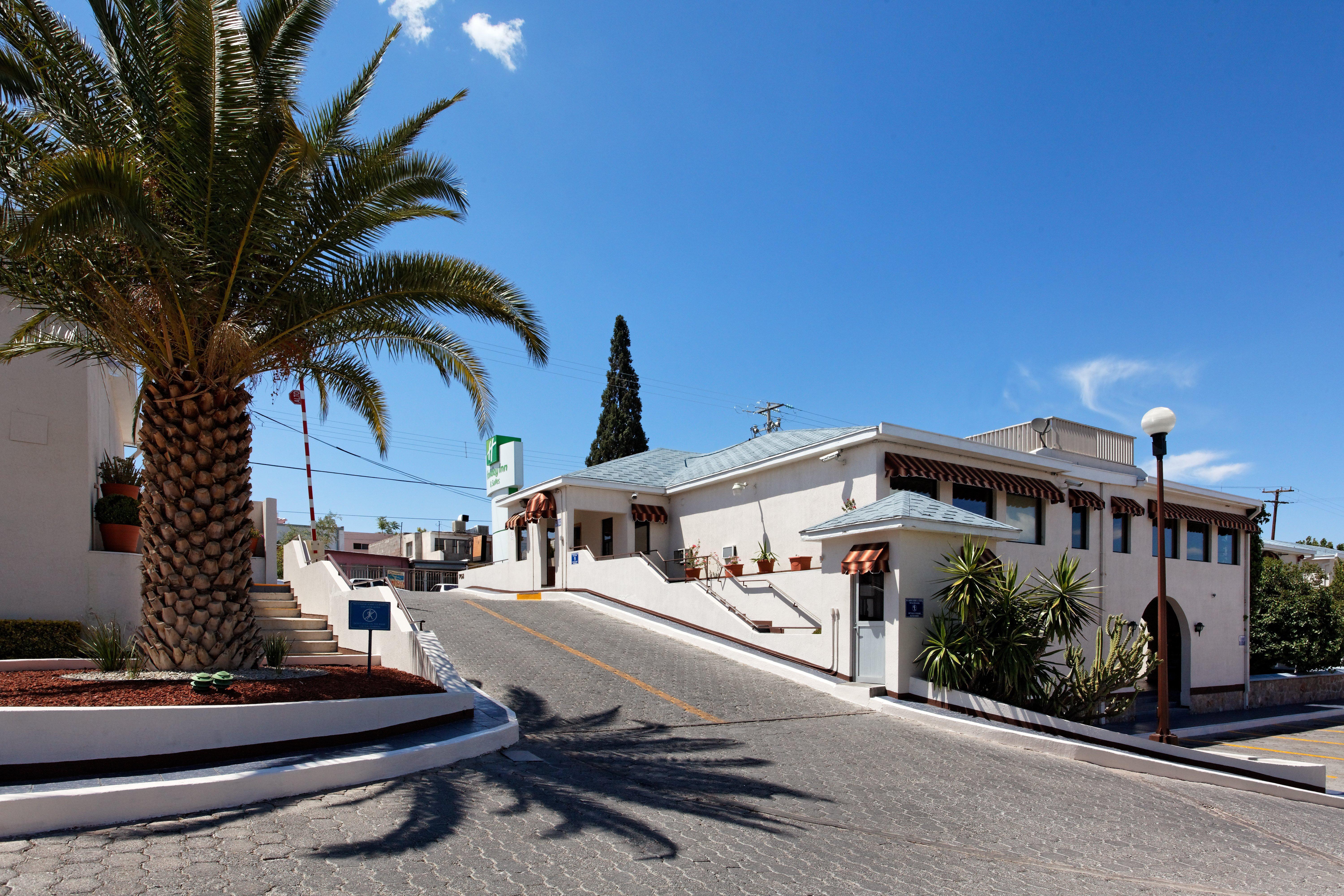 Holiday Inn Hotel & Suites Chihuahua By Ihg Exterior foto