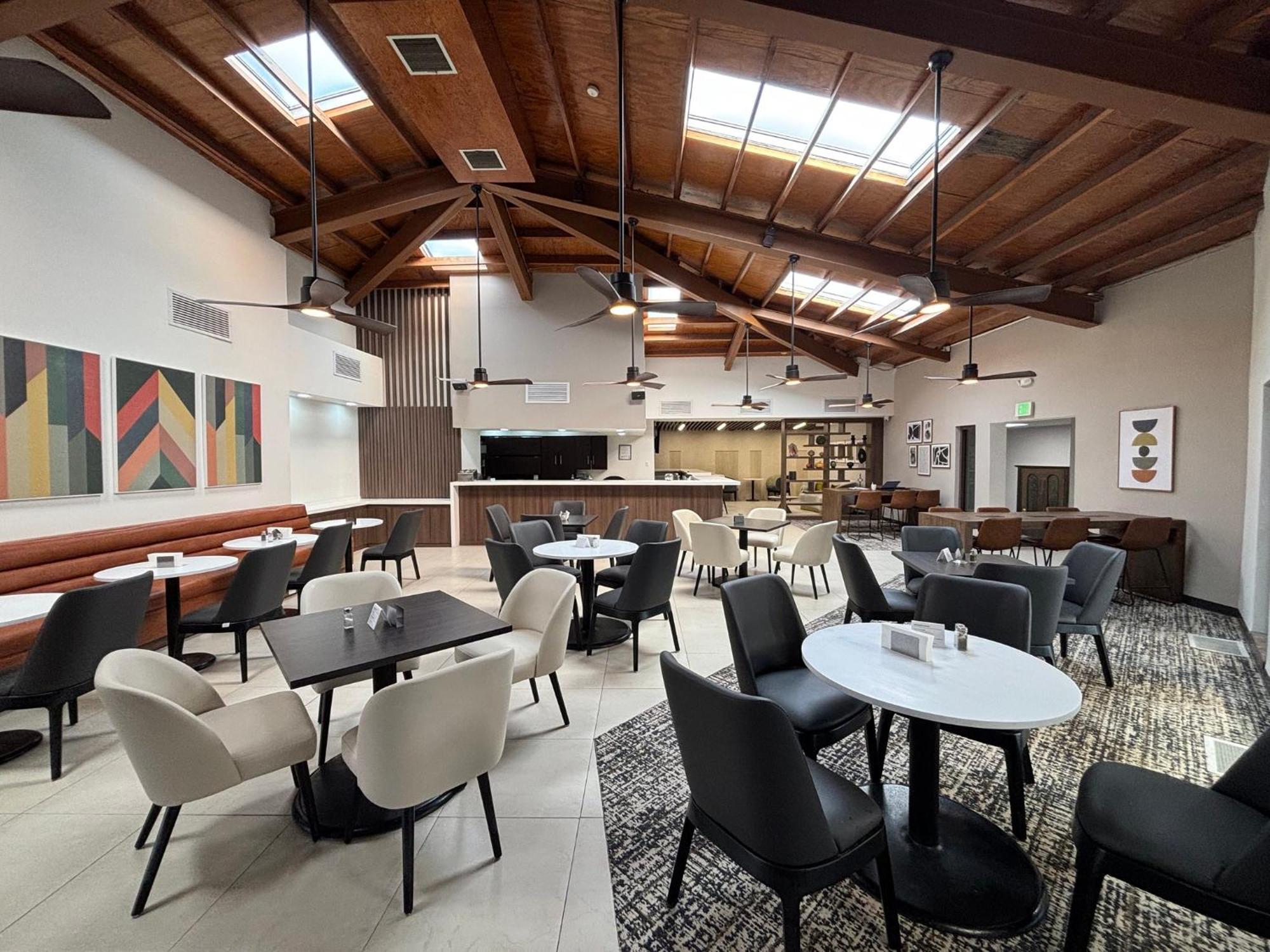 Holiday Inn Hotel & Suites Chihuahua By Ihg Exterior foto