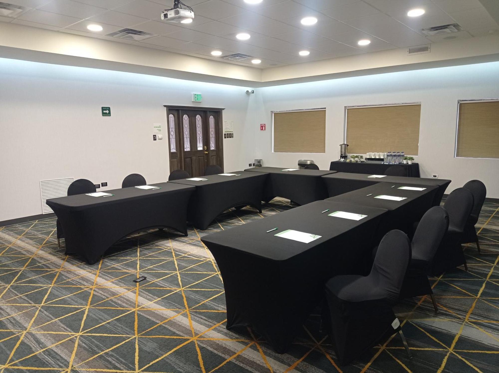 Holiday Inn Hotel & Suites Chihuahua By Ihg Exterior foto