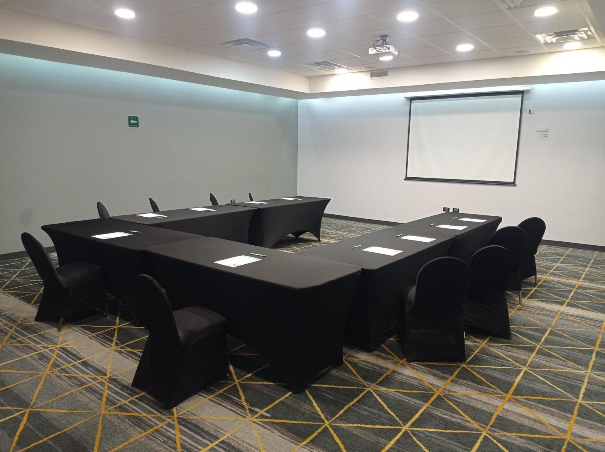 Holiday Inn Hotel & Suites Chihuahua By Ihg Exterior foto